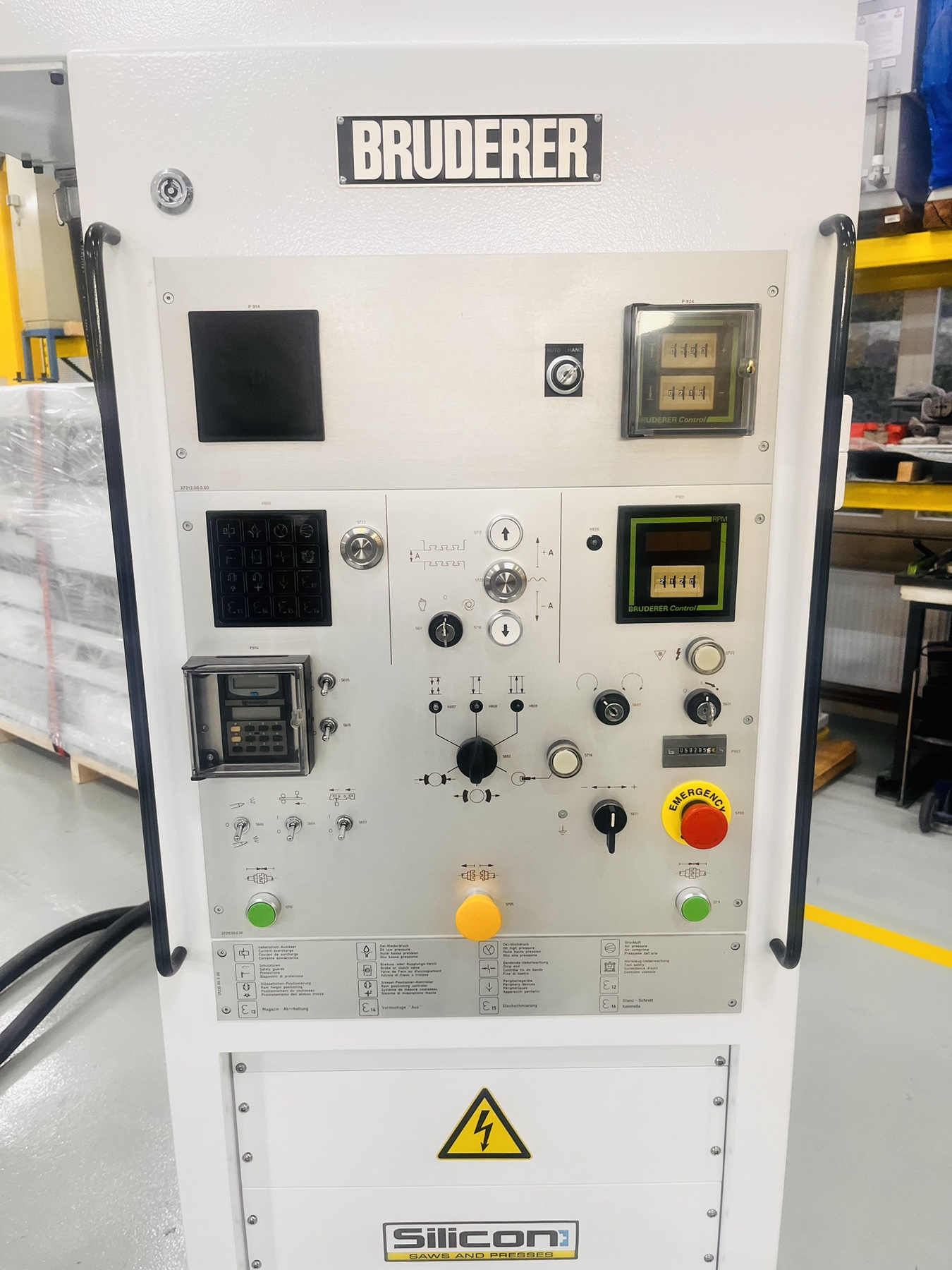 BRUDERER FGS 25/32  1993